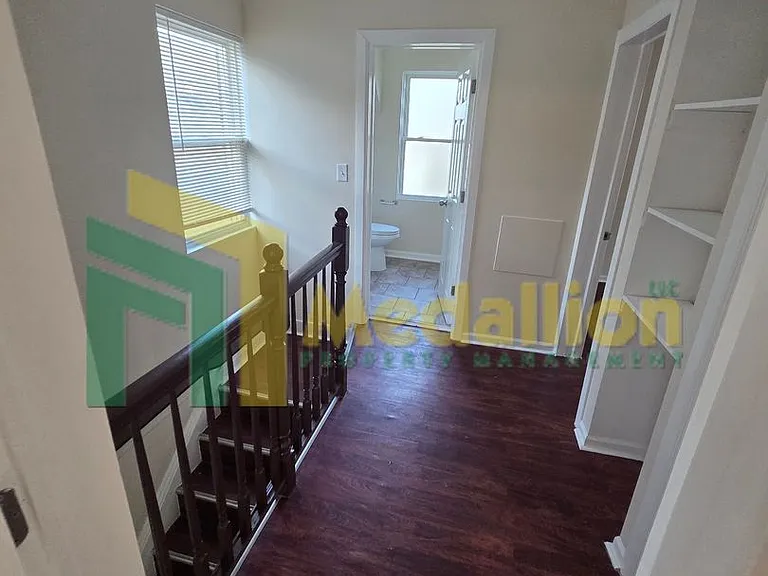 8749 S Wabash Ave — Photo 18