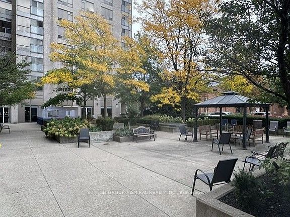 2nd image of 2 Neptune Dr #809