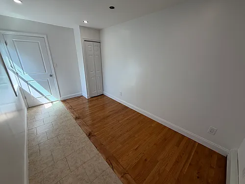 132 Oakfield Ave Photo 1