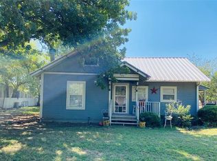 625 7th St, Tuscola, TX 79562