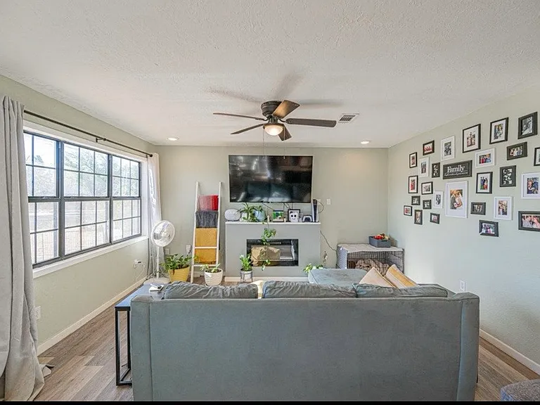 621 N Goldsmith St — Photo 20
