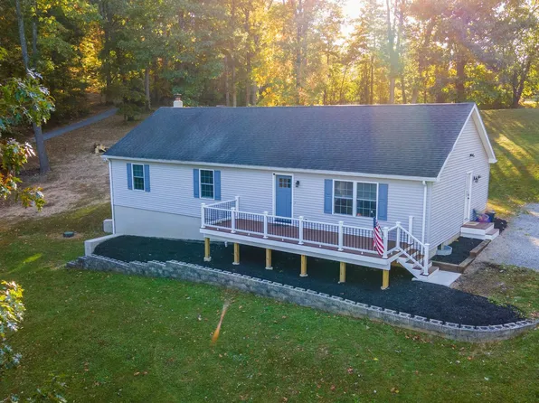 3069 Zumbrum Rd, Glenville, PA 17329