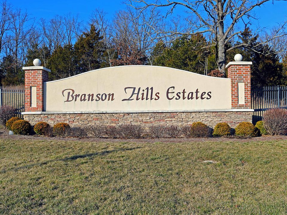 1st image of 129 Shinnecock Hills Dr