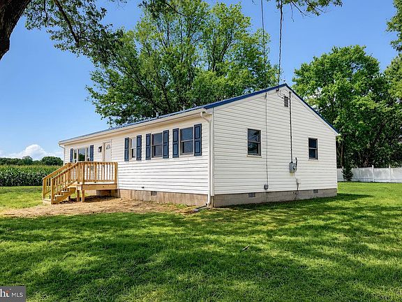 4th image of 38860 Chaptico Rd