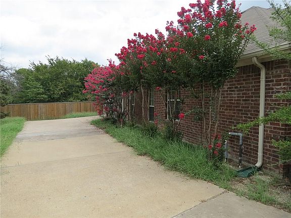 2nd image of 329 Wylie Creek Pl