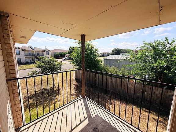 2nd image of 2217-2223 Breezy Dr #2221