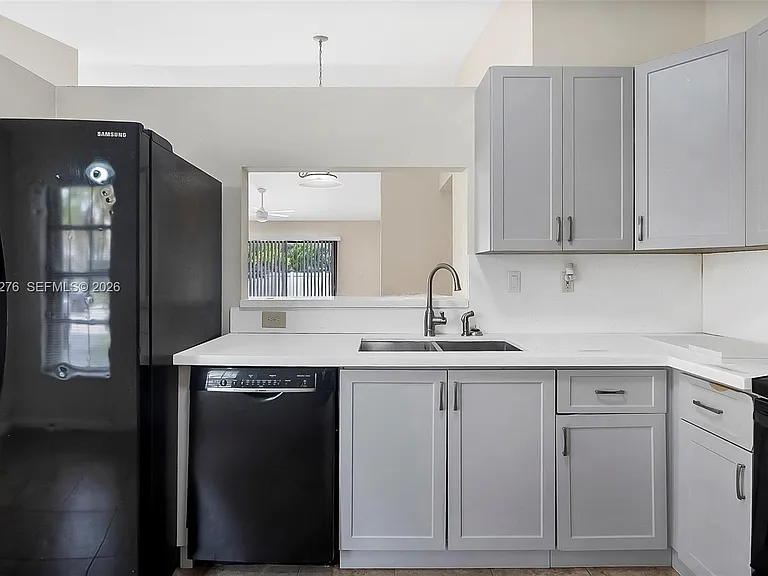 681 Thornridge Ave — Photo 11