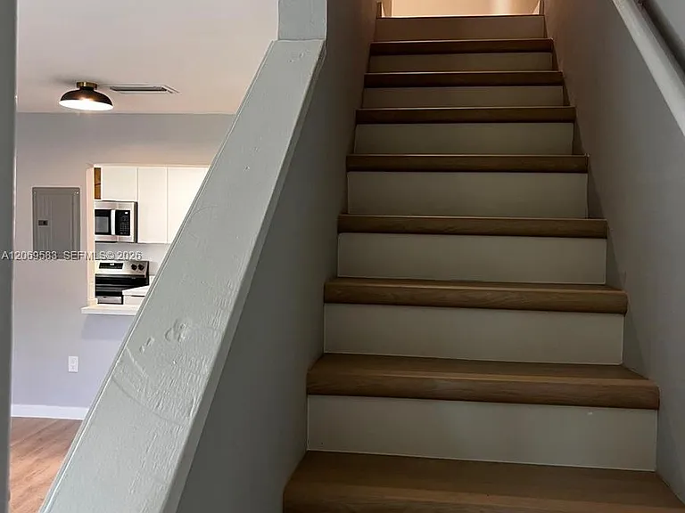 7820 NE Bayshore Ct #208 — Photo 6