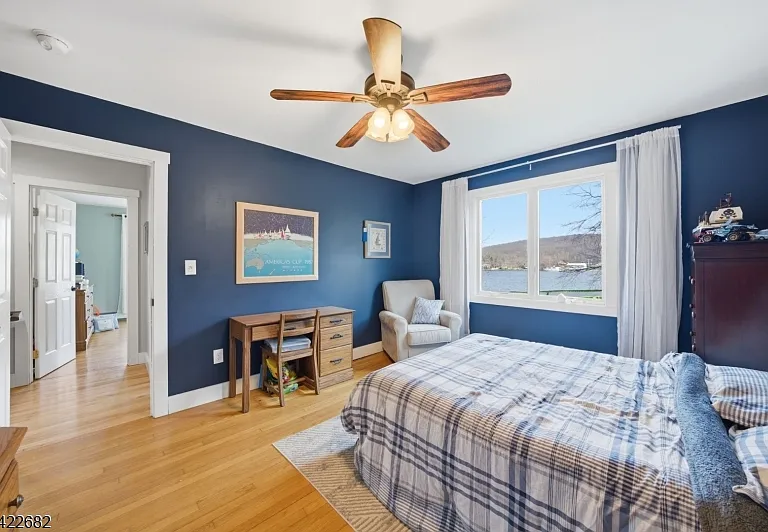 23 Edgemere Ave — Photo 28