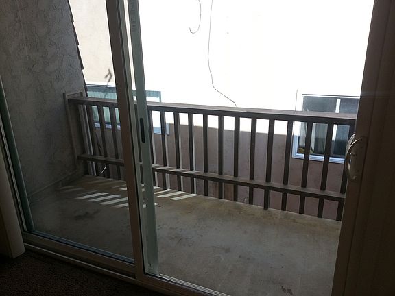 Balcony_08252022