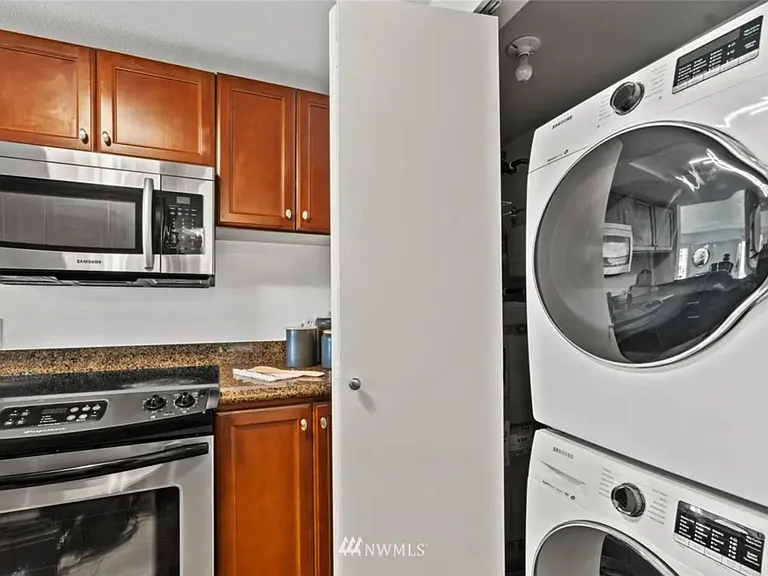121 Vine St #1506 — Photo 12
