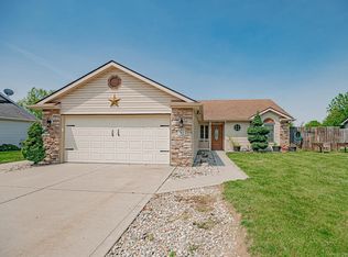 712 S Redstone Ct, Columbia City, IN 46725