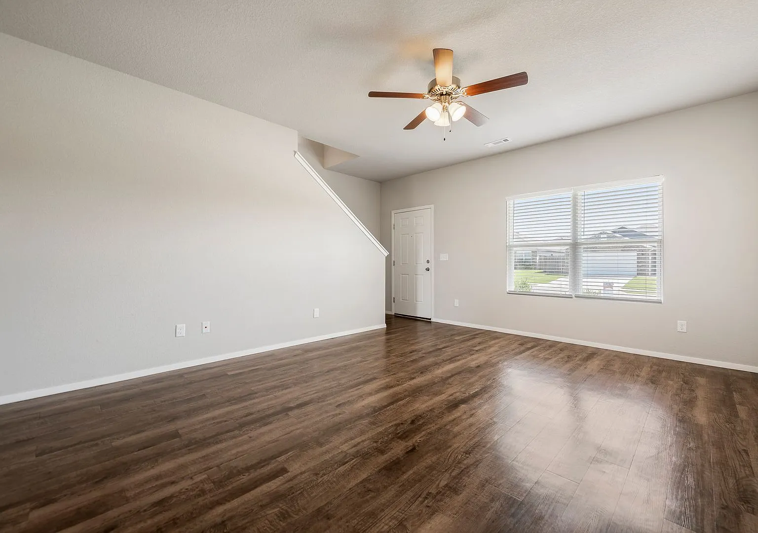 New Home Waiting For You! — Photo 3