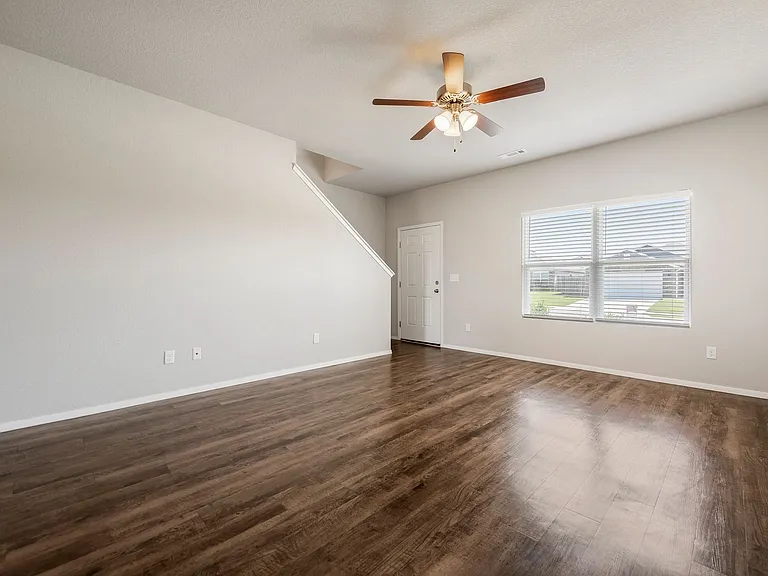 1195 S Ivory Bill Ln — Photo 3