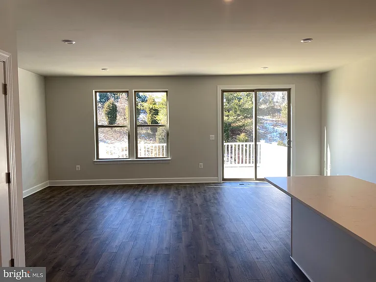 9878 Hopkins Loop — Photo 9