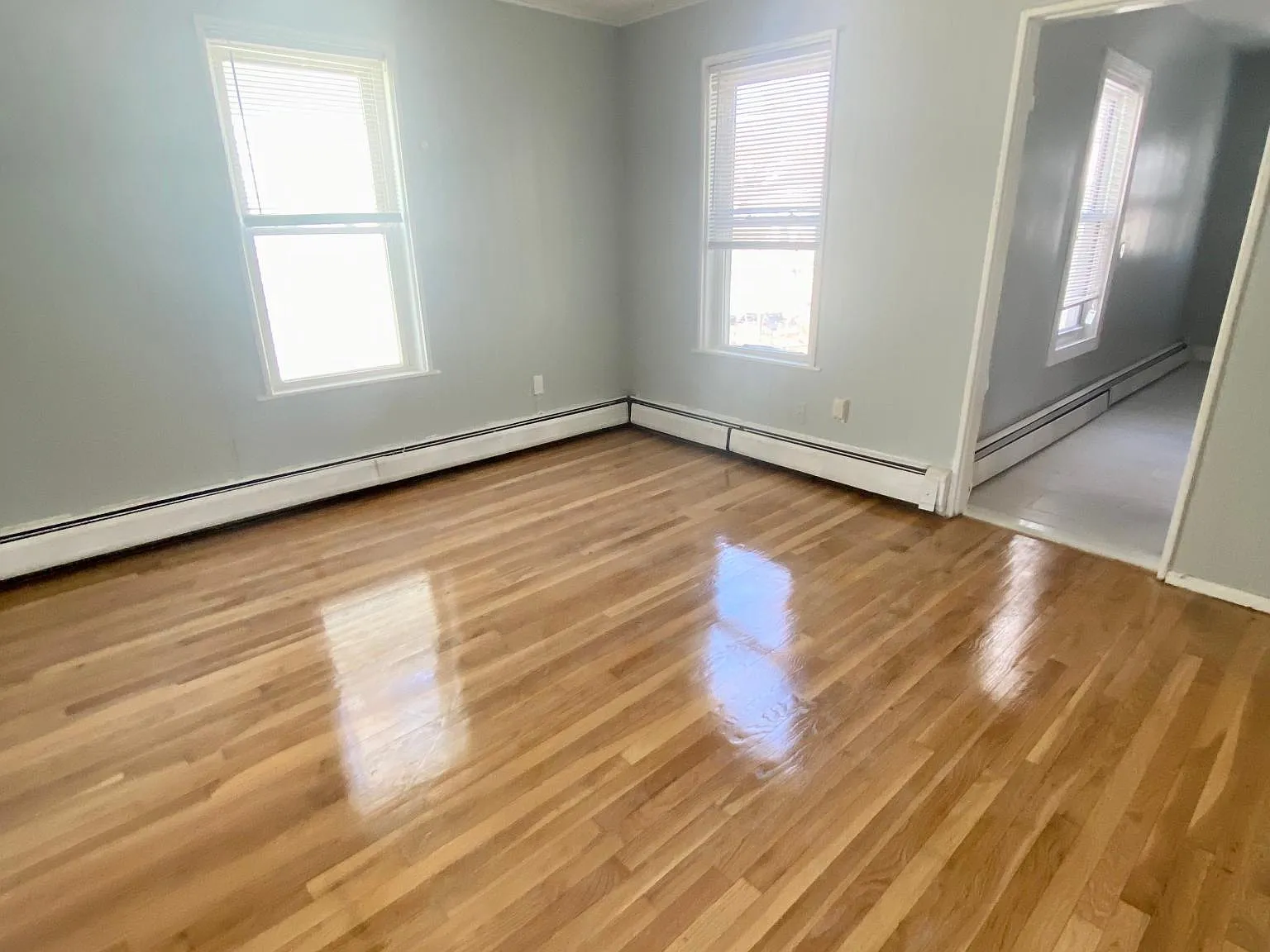 4 bed, 1200 sqft, $2,800 — Photo 2