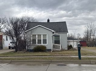 22203 Masonic Blvd, Saint Clair Shores, MI