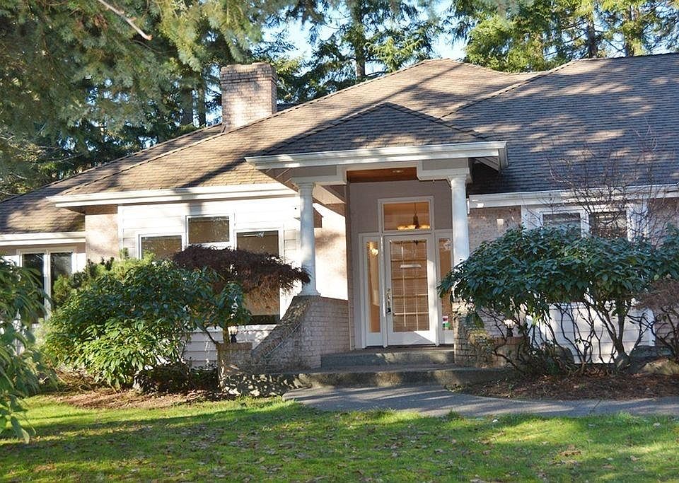 1st image of 13120 Muir Dr NW