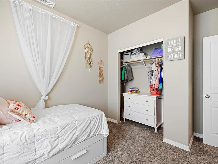 275 Wishkah Dr — Photo 7