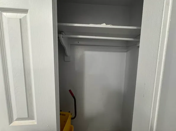 450 Rockaway Parkway image 9 of 10