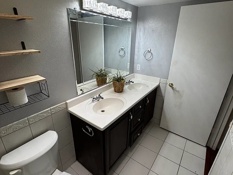 6228 W Cortez St — Photo 56