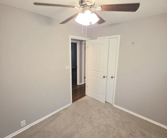 11421 Manchester Ave — Photo 12