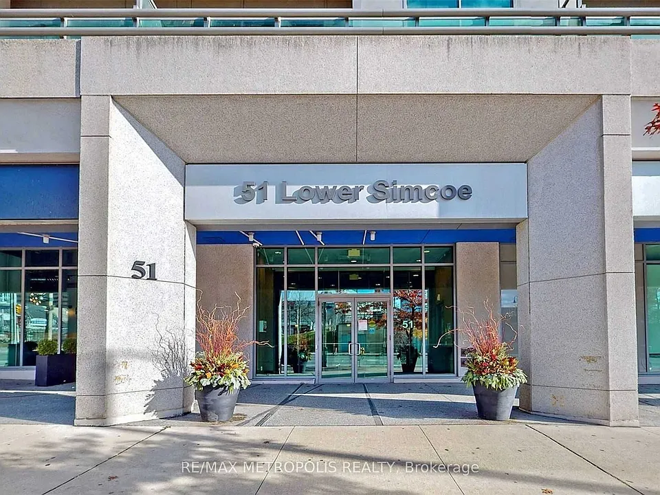51 Lower Simcoe St #1005