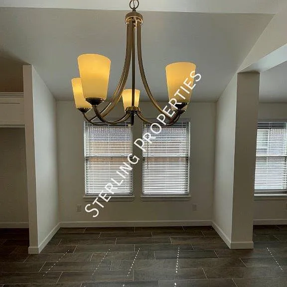 6605 N West 154th St — Photo 8