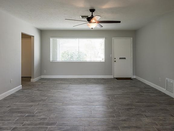 2nd image of 330 SE 1st Ave