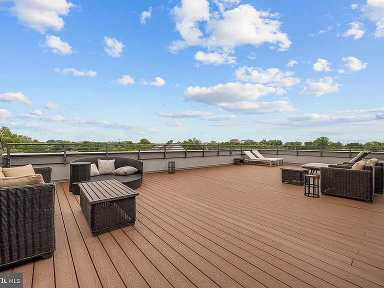 1800 Mount Vernon Ave #401 — Photo 24