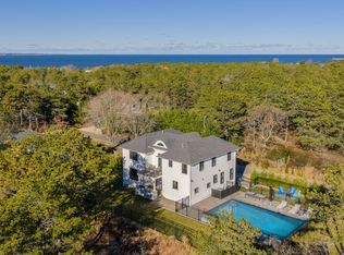 55 Bay View Ave, Amagansett, NY 11930