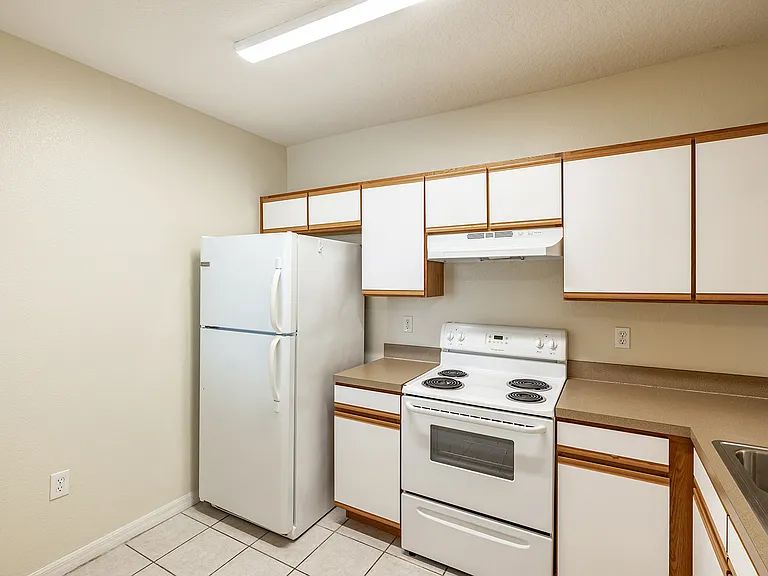 9506 Amberdale Ct #202 — Photo 8