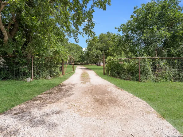 3881 MENGER, San Antonio, TX 78259