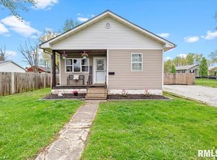 506 W Walnut St, Gillespie, IL 62033