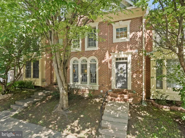 11770 Valley Ridge Cir, Fairfax, VA 22033