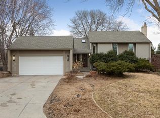 11400 50th Pl N, Plymouth, MN 55442