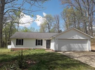 2033 Hart Rd, Charlotte, NC 28214