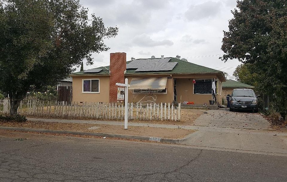 1st image of 3987 E Orleans Ave