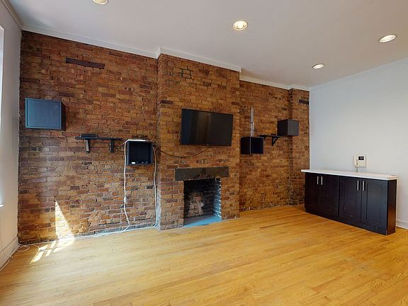 2nd image of 245 E 81st St APT 2F