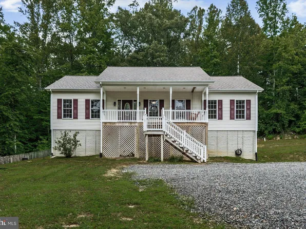 10303 Roosevelt Dr, King George, VA 22485