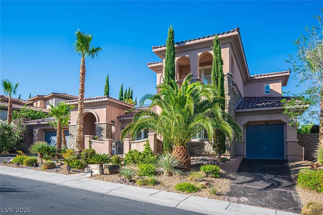 4 bed, 3.5 bath, 3746 sqft, $6,500 — Photo 2