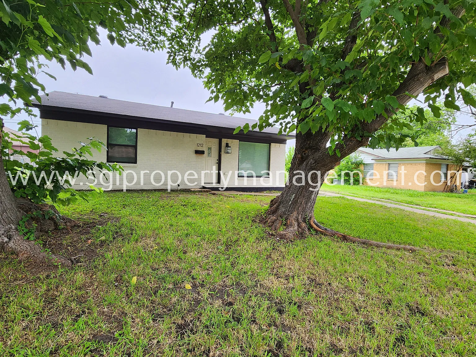 3 bedroom home ready for move in — Photo 3