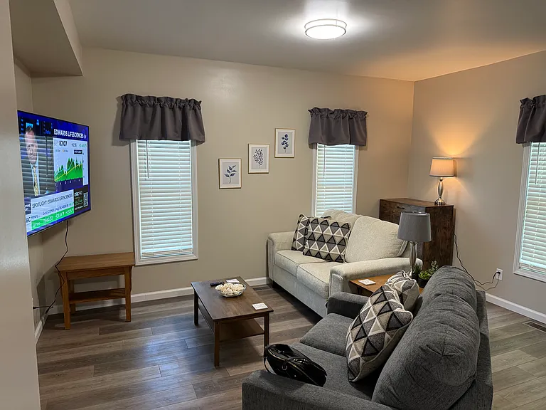 512 Blackman St — Photo 4