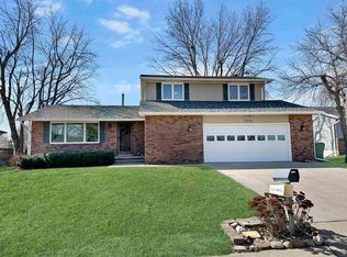 1514 W 38th St, Kearney, NE 68845