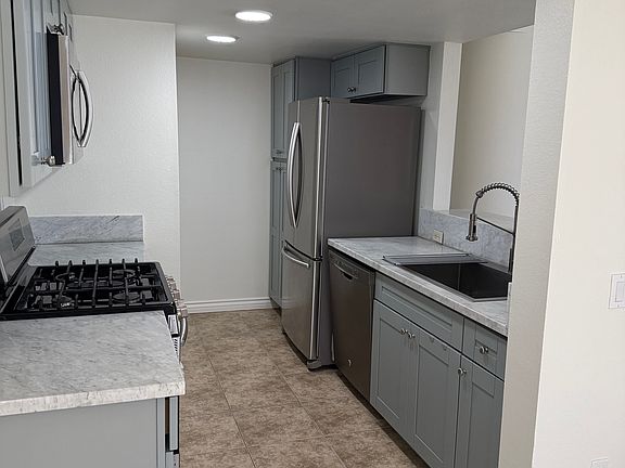 3rd image of 9342 Twin Trails Dr Unit 204