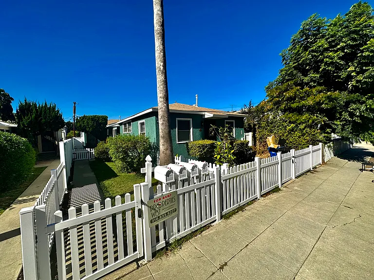 2215 S Mesa St #1 — Photo 3