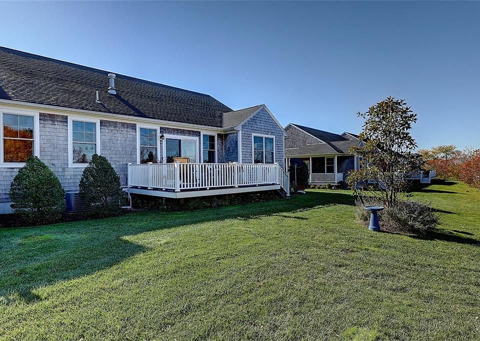 163 Bayridge Dr Middletown RI Zillow