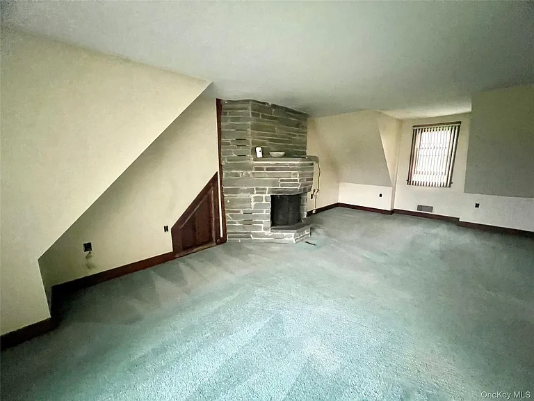 57 Hubbard Rd — Photo 14