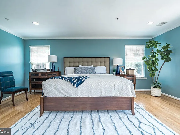 1401 Windjammer Ct — Photo 37