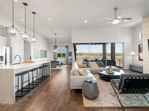 142 White Rock Ct, Dripping Springs, TX 78620